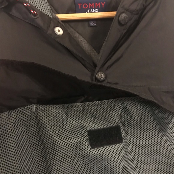 Tommy Jeans pullover Windbreaker. SZ XL - Picture 4 of 8
